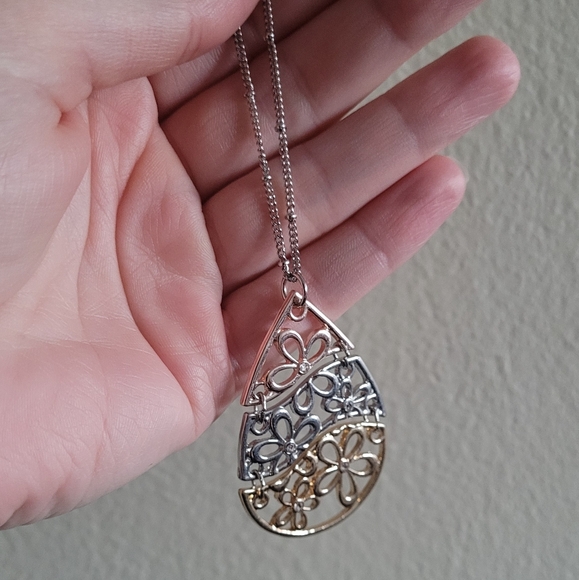 None Jewelry - Mixed metal tear drop shaped pendant necklace